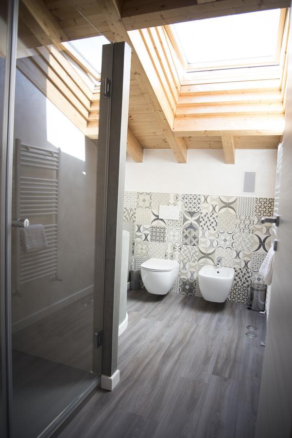 Michela Bb & Relais Bed & Breakfast Lonato Exterior foto
