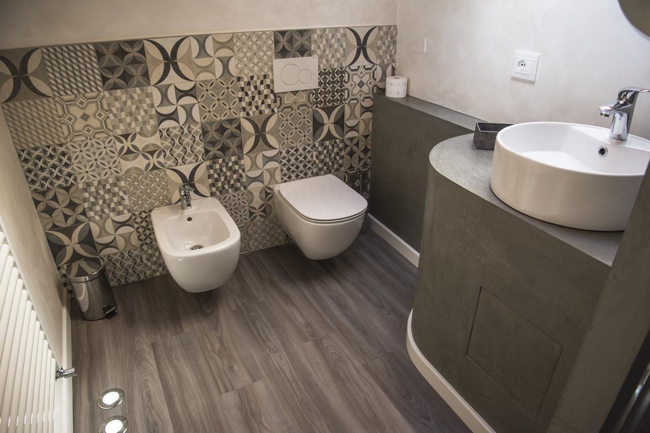 Michela Bb & Relais Bed & Breakfast Lonato Exterior foto
