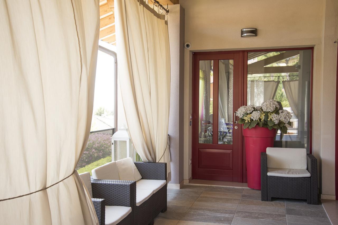 Michela Bb & Relais Bed & Breakfast Lonato Exterior foto