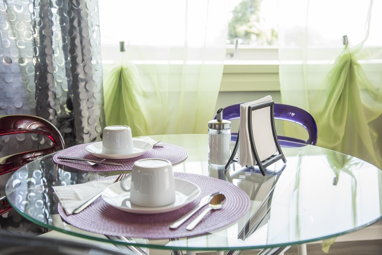 Michela Bb & Relais Bed & Breakfast Lonato Exterior foto