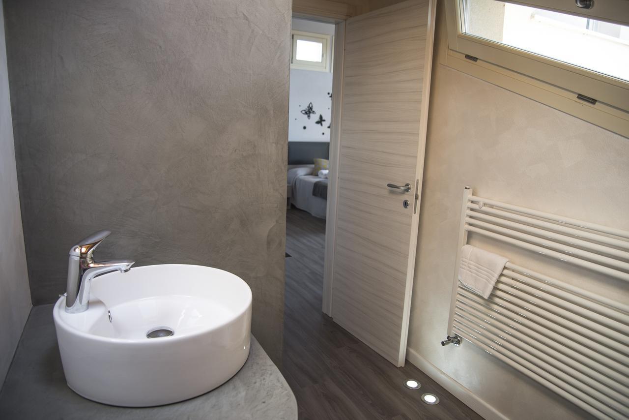 Michela Bb & Relais Bed & Breakfast Lonato Exterior foto