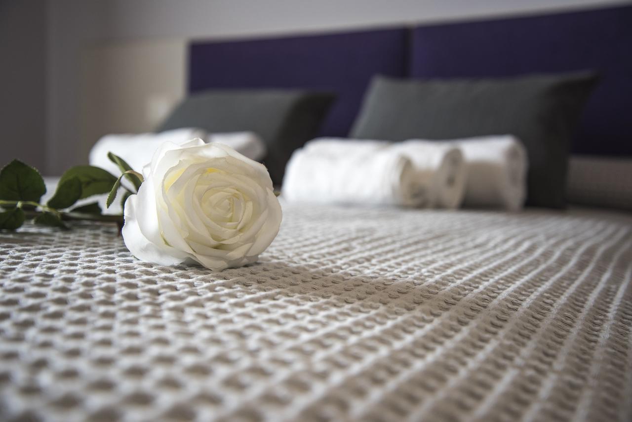 Michela Bb & Relais Bed & Breakfast Lonato Exterior foto