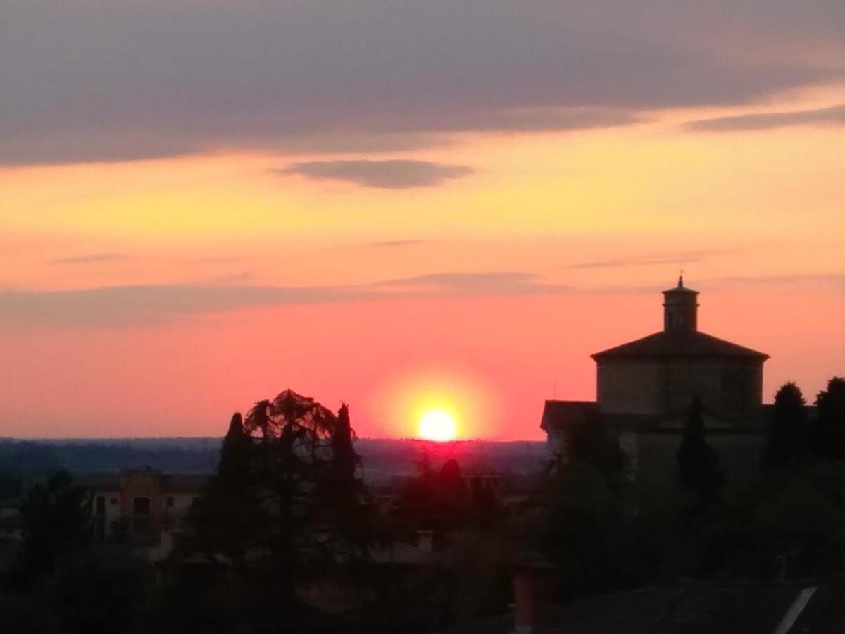 Michela Bb & Relais Bed & Breakfast Lonato Exterior foto